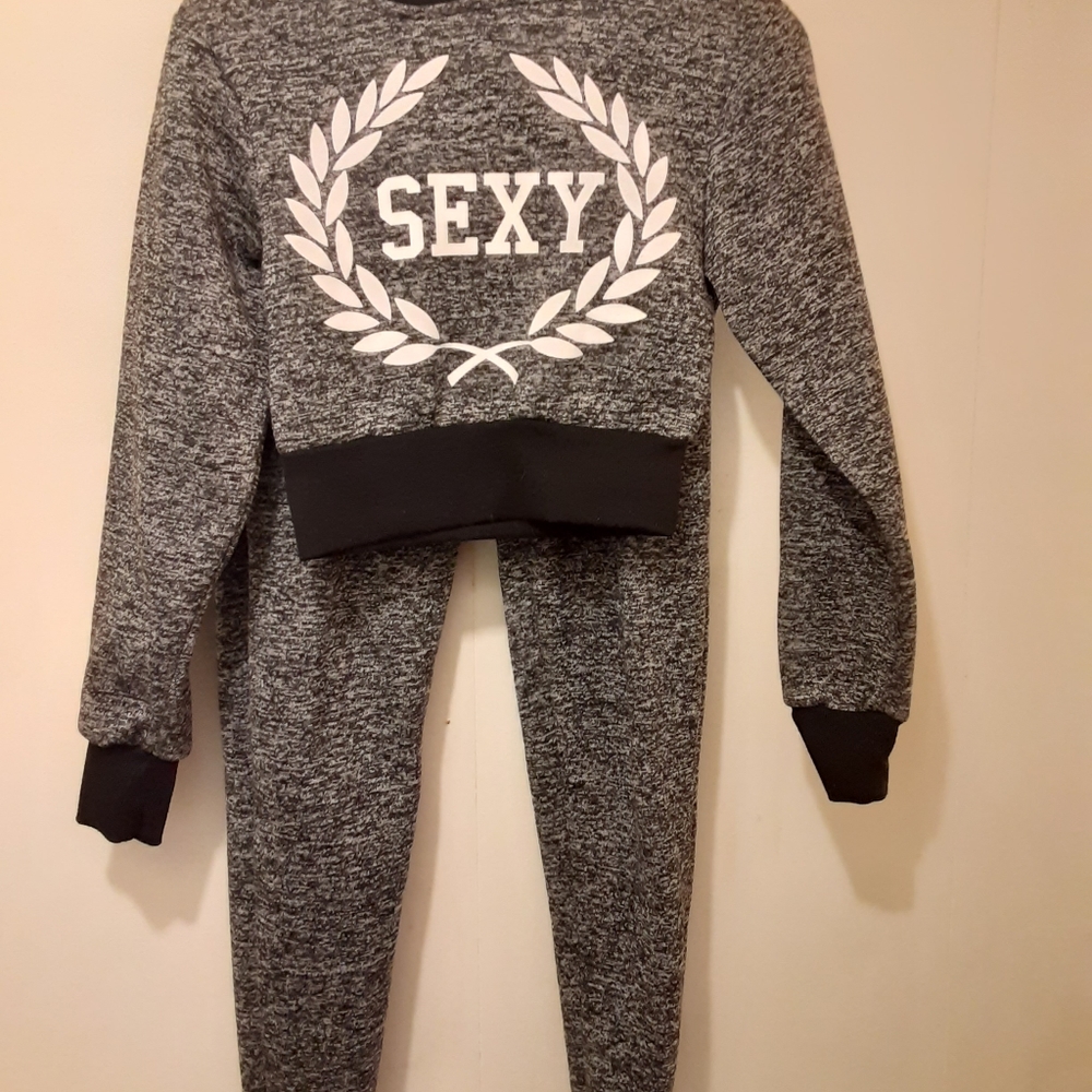 Crop top sweat shirt and boyfriend sweat pants
